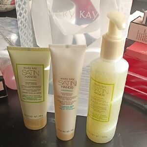 Mary Kay Satin Hands Trio - Cream, Tan, Green